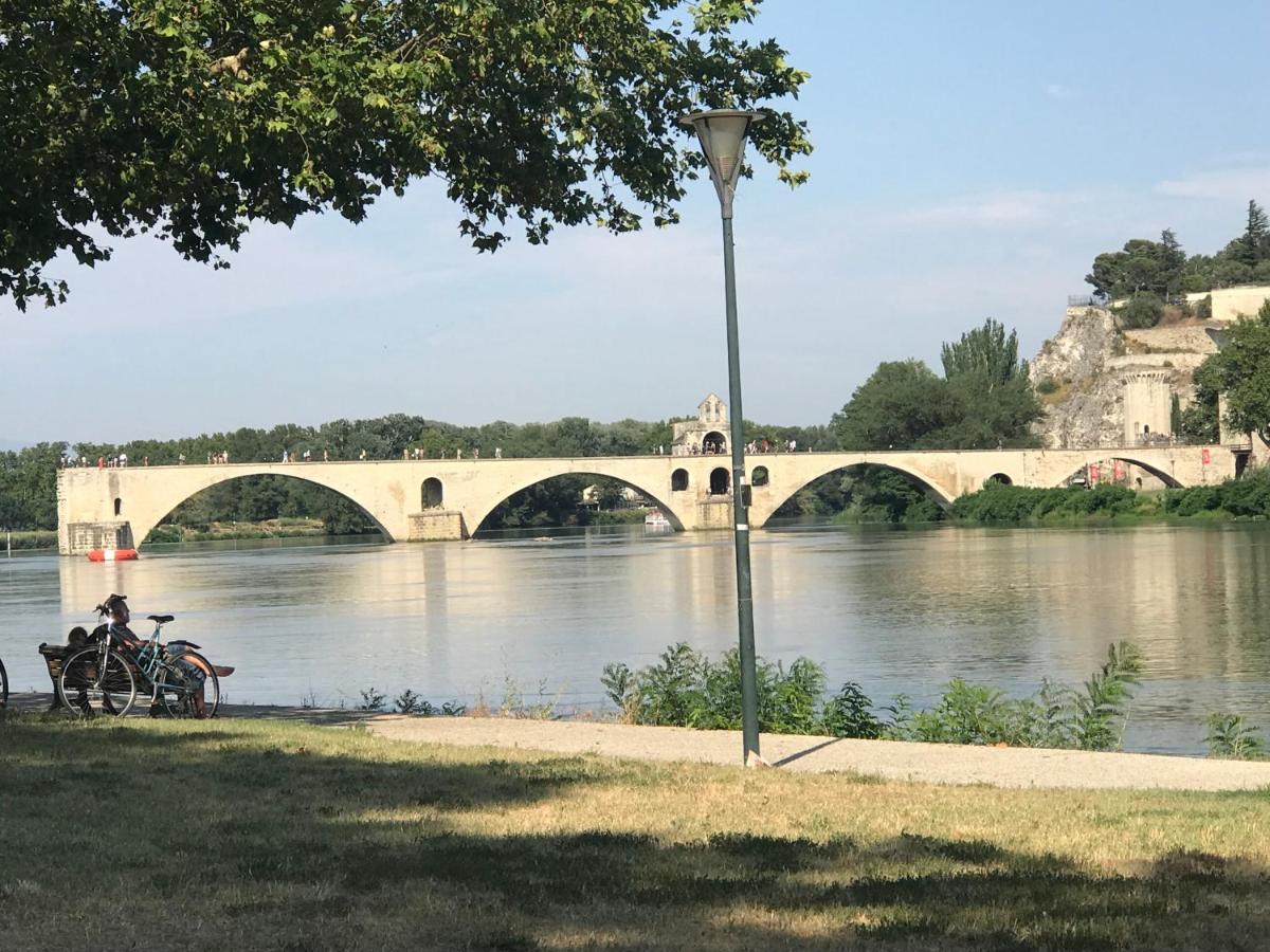 Le Cherche Midi, Entre Nimes, Le Pont Du Gard, Uzes, Arles มาร์เกอริตต์ ภายนอก รูปภาพ